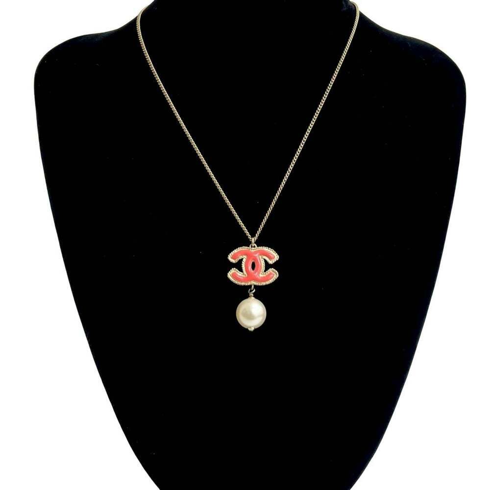CHANEL Pink Pearl Logo Necklace